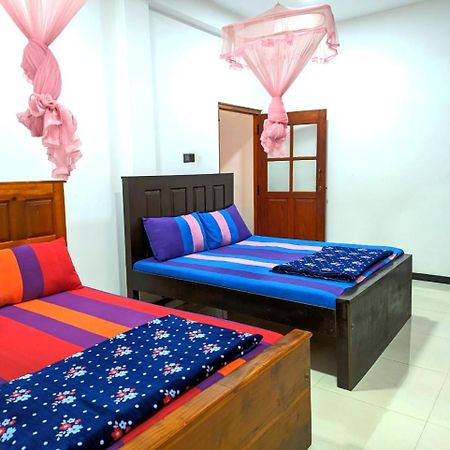 Stream Home Haputale Luaran gambar
