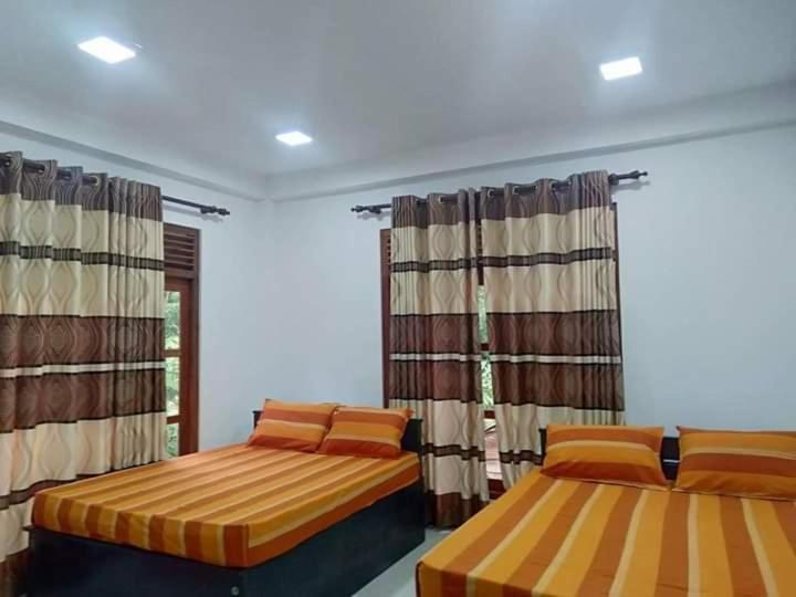 Stream Home Haputale Luaran gambar